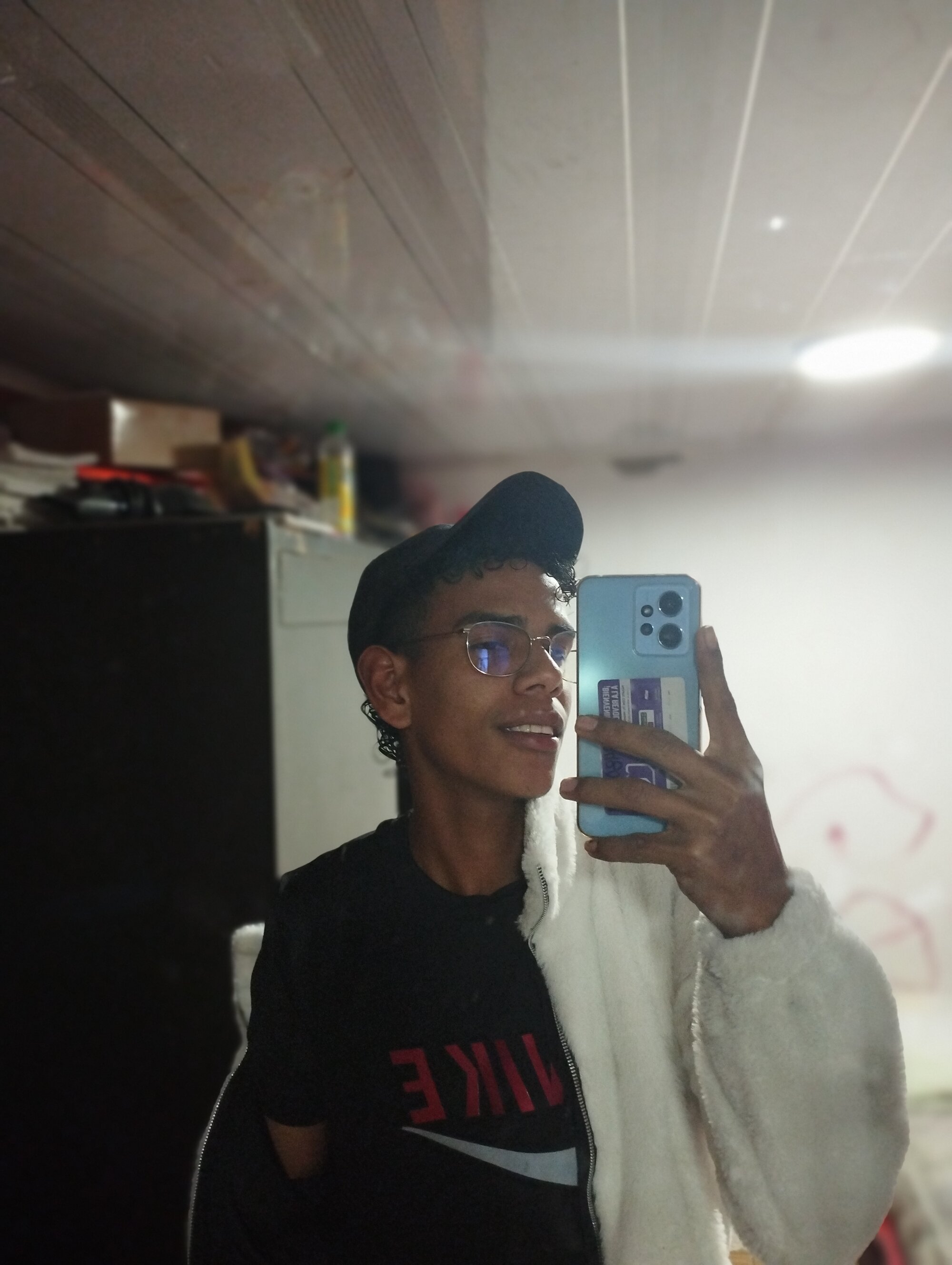 Lia_Leo_
