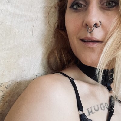 Jolene_Fuego - luxurious privates white