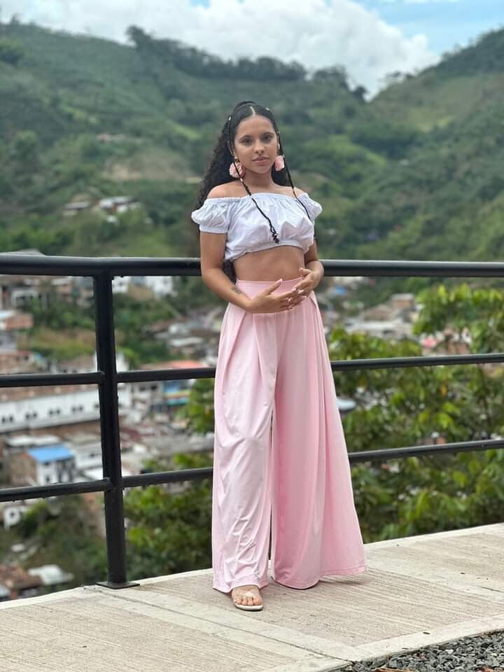 Athenea_Naia_