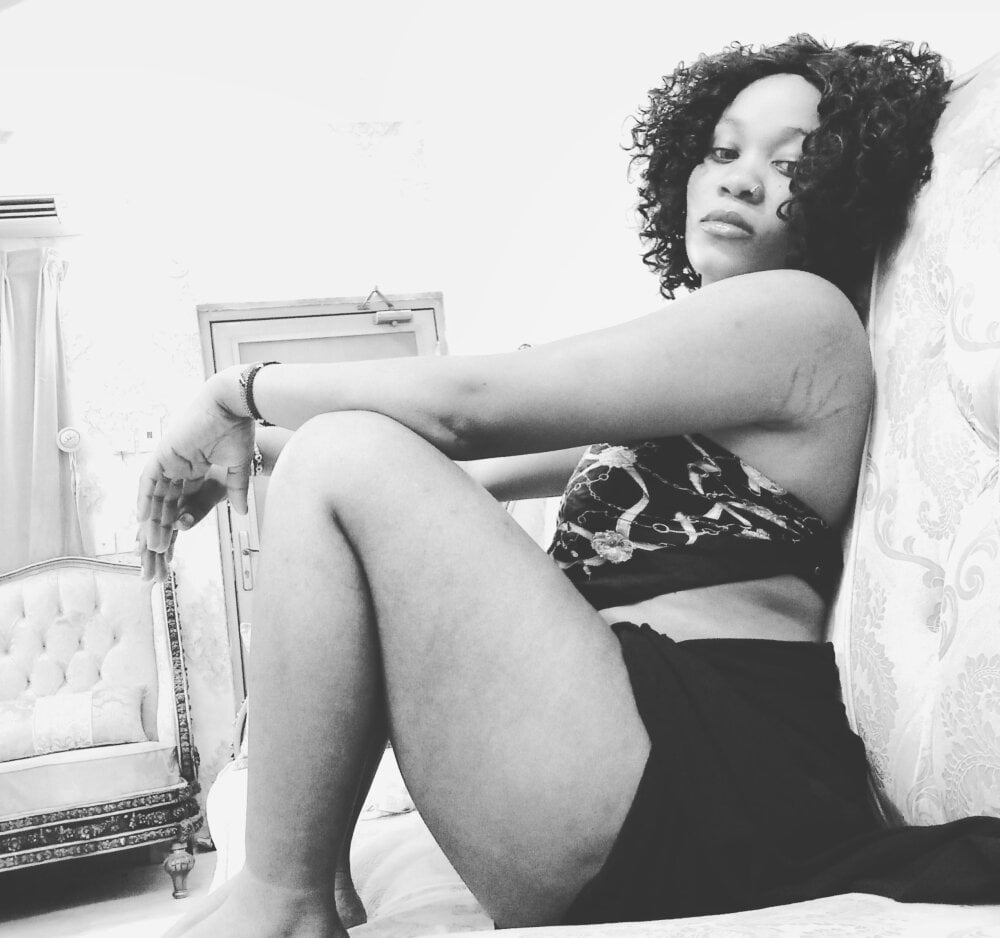 creamy_candy17 from stripchat