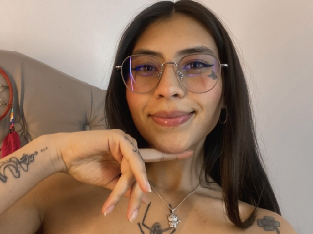 MissAnahi profile