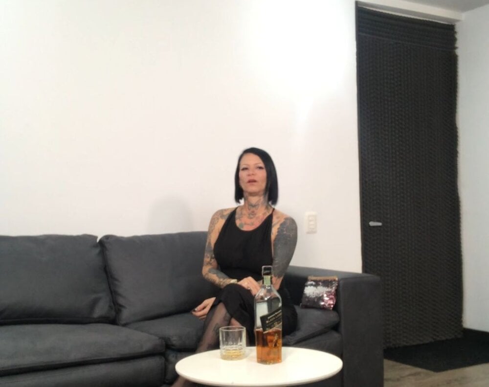 Live sex webcam photo for rati_airdinjb #290133869