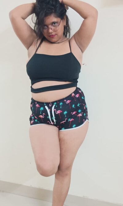 Miss-_-Khushi Female Bigtitshandjob Cam Striptease