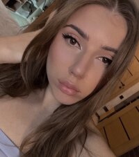 AmyBrooke2's Offline XXX Chat