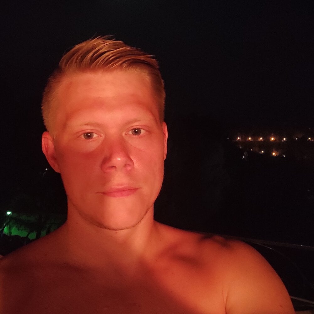 NiceToyboy Offline XXX-Chat