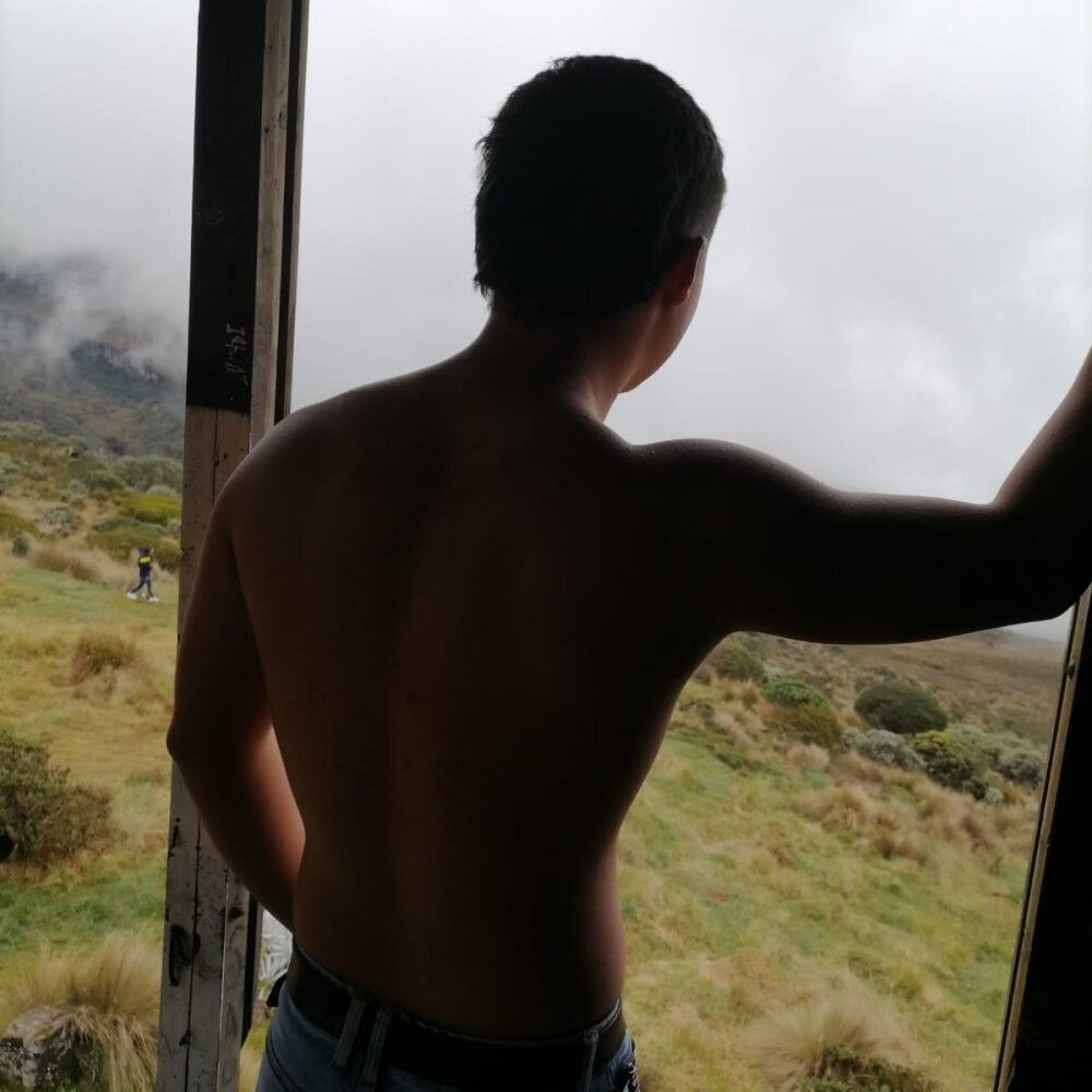 andrew_brunett profile