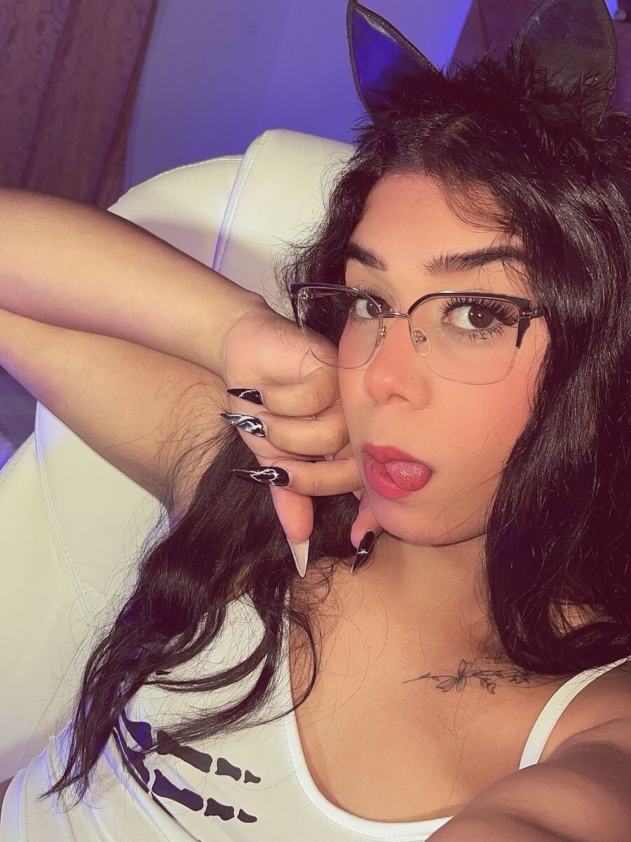 ely_w1 from stripchat