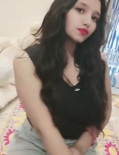 Riyal1 Female Mobile Live Cam Strip