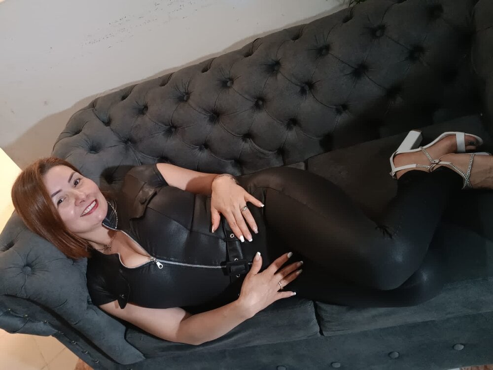 Antonnella_horny's most recent online preview