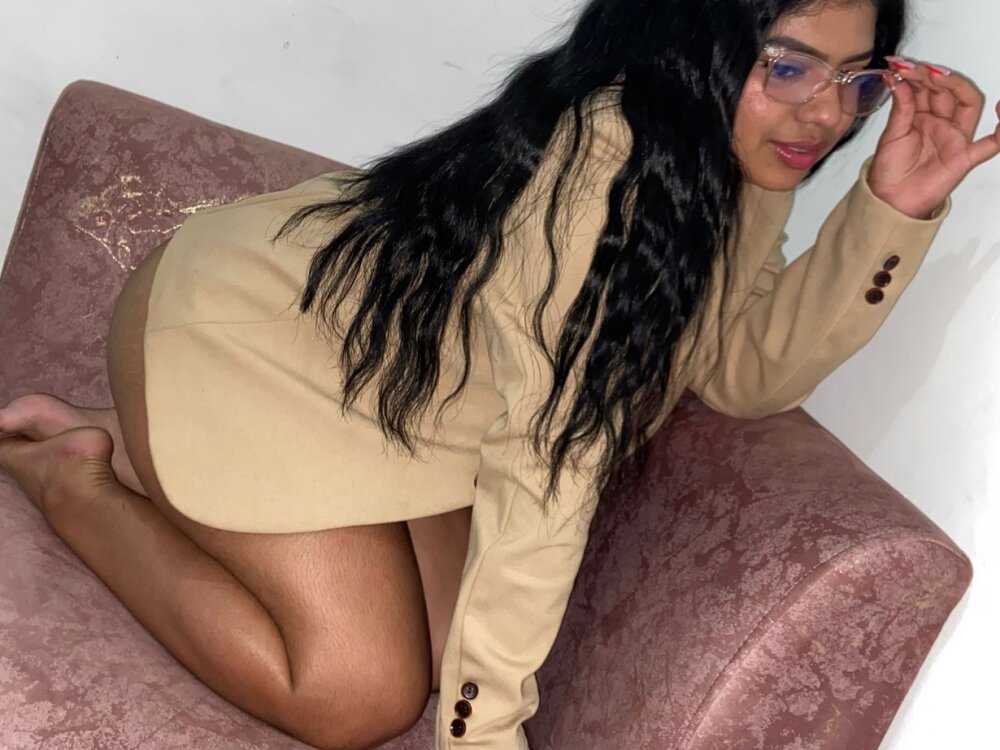 IriisLara's Offline XXX Chat