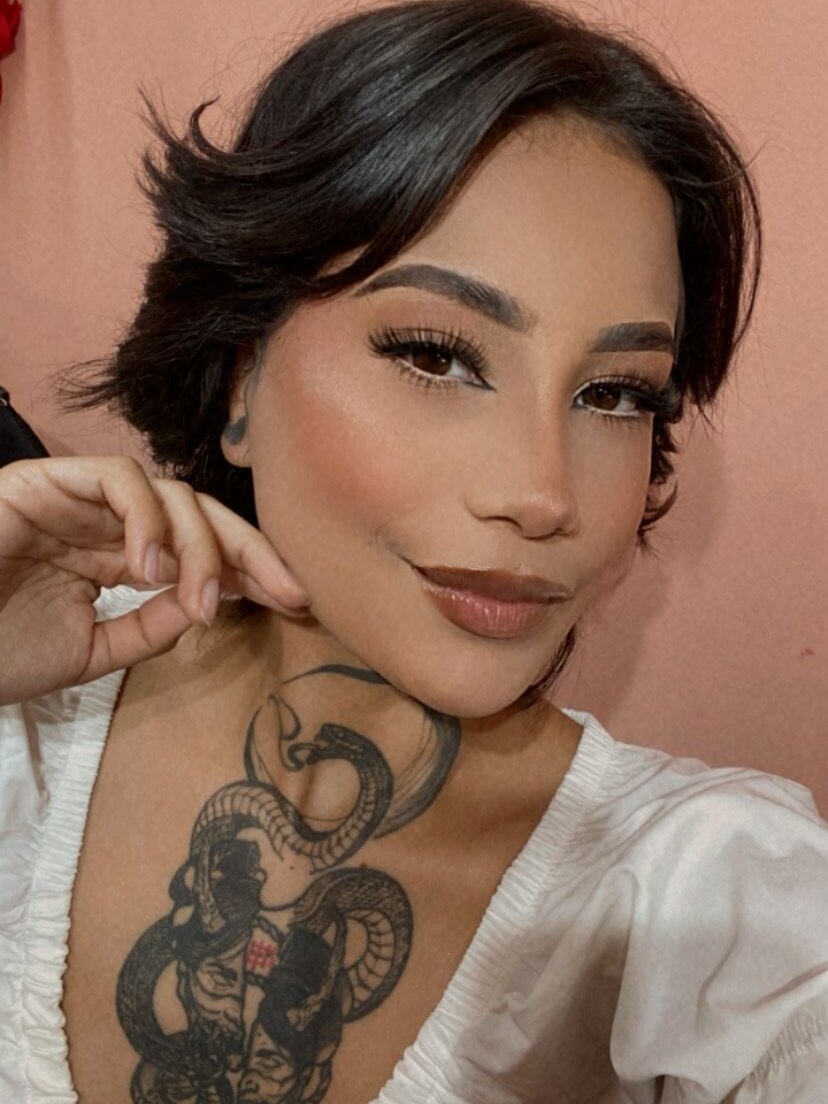 venus_pierce webcam profile - British