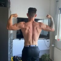 brokenangel2024's webcam live show