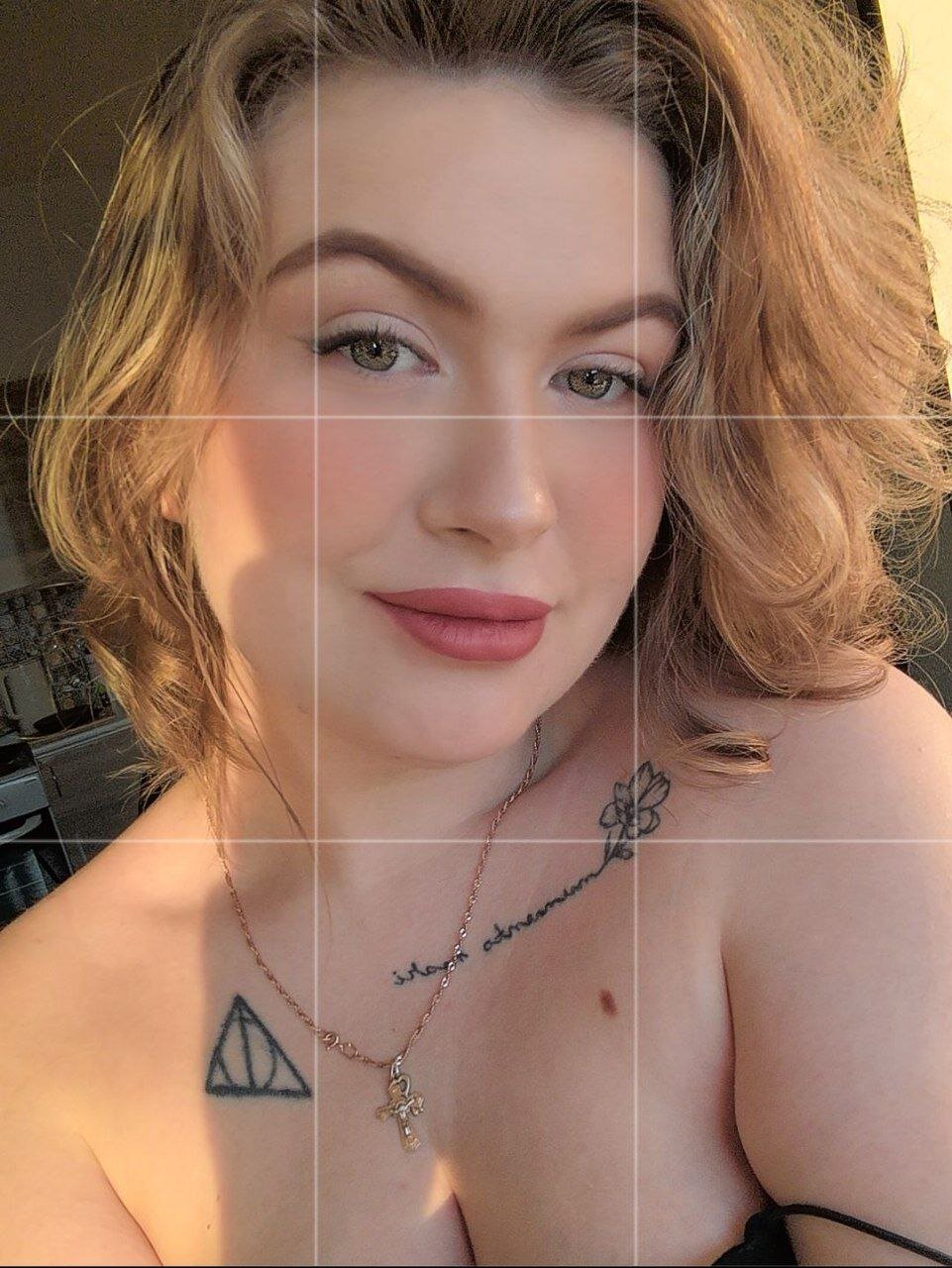 Angela_Wallace