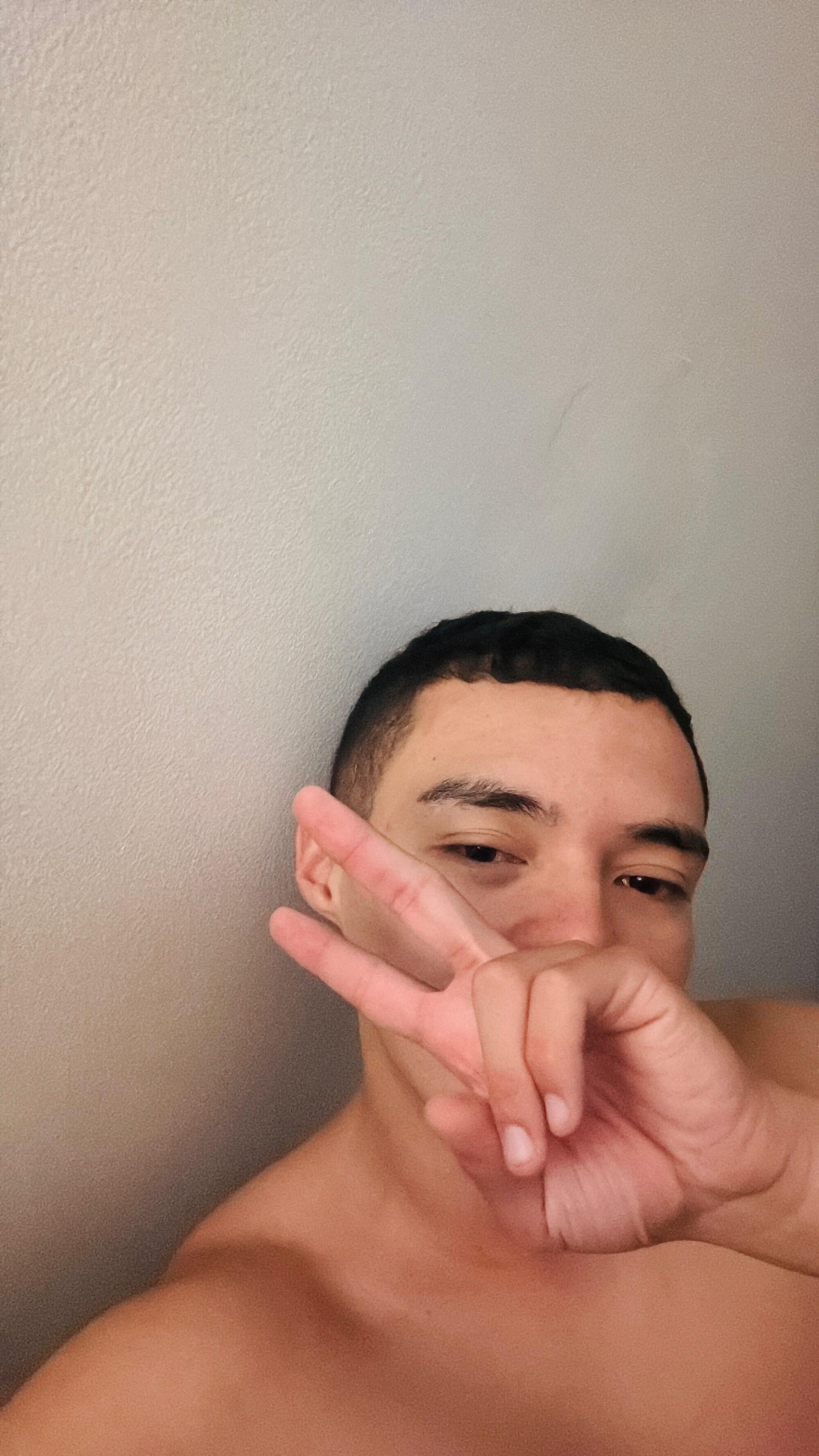 alejandro_lewis