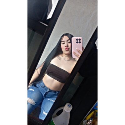 Sarah_amy_ on StripChat