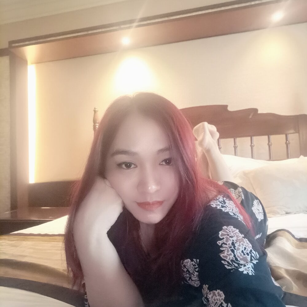 moonlight2323 webcam profile - Bolivian