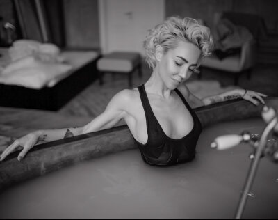 SonyaFry 🛋 live online webcam