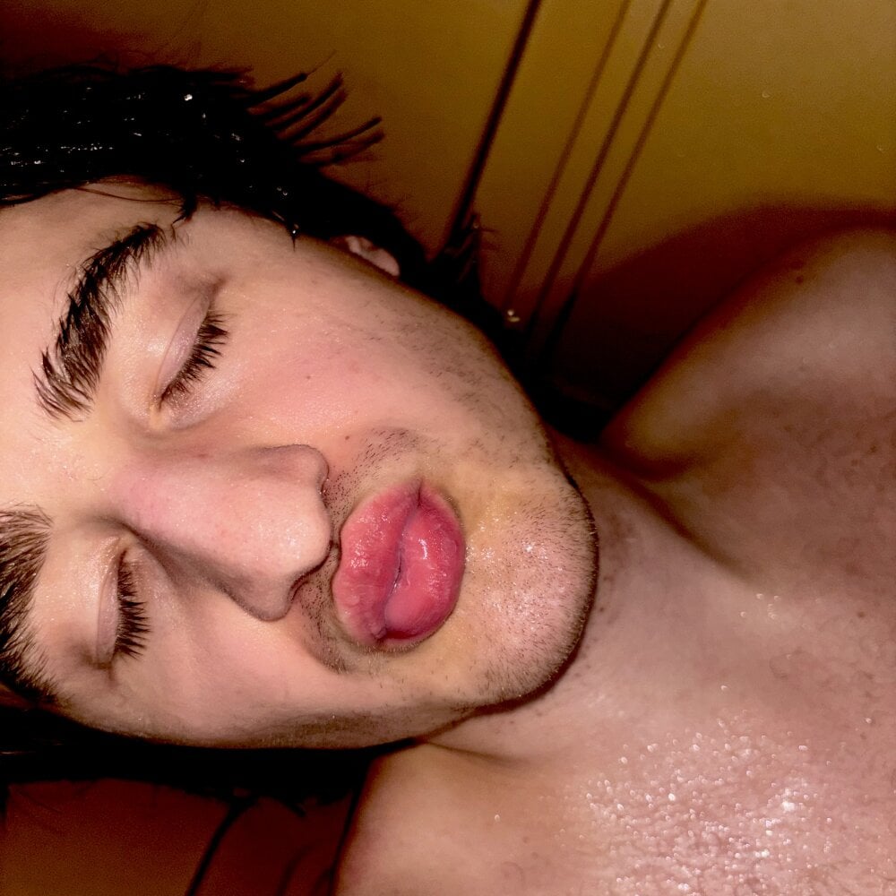 Offline XXX chat _FuckDaddy1_