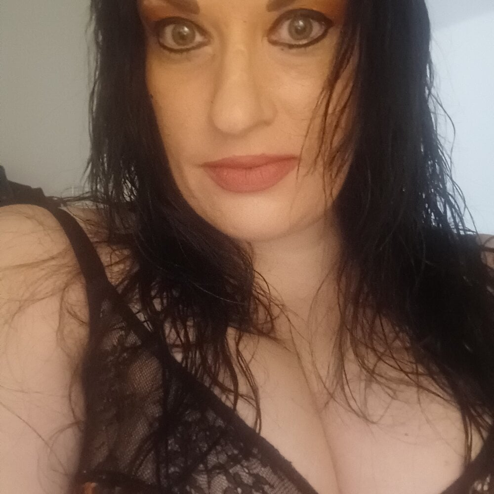 Live sex webcam photo for kylliexx #292228799