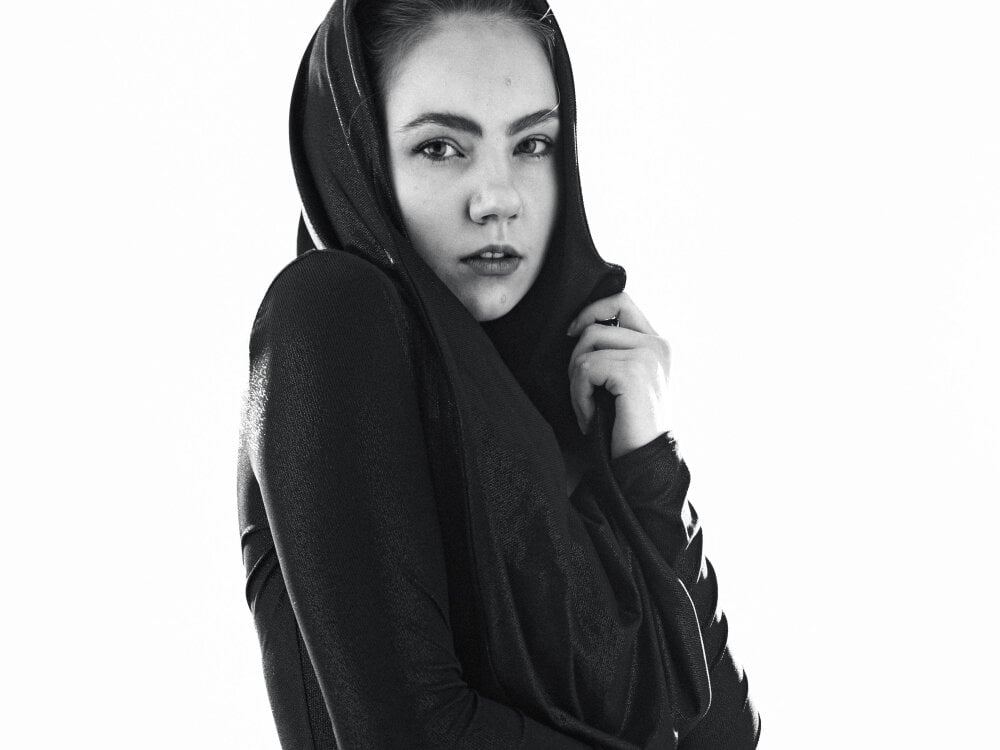 elivecams.com bernettaozawa livesex profile in bisexual cams