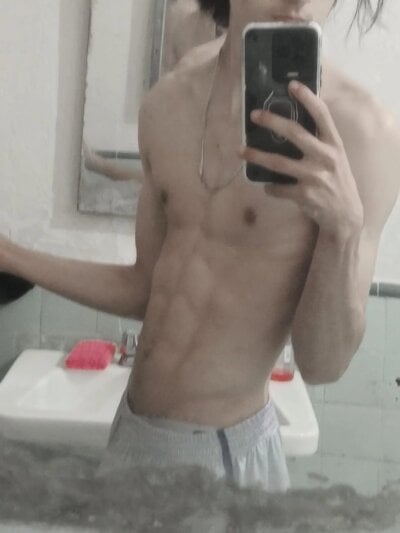 Johnny_cagee Male Bisexual Adult Cam