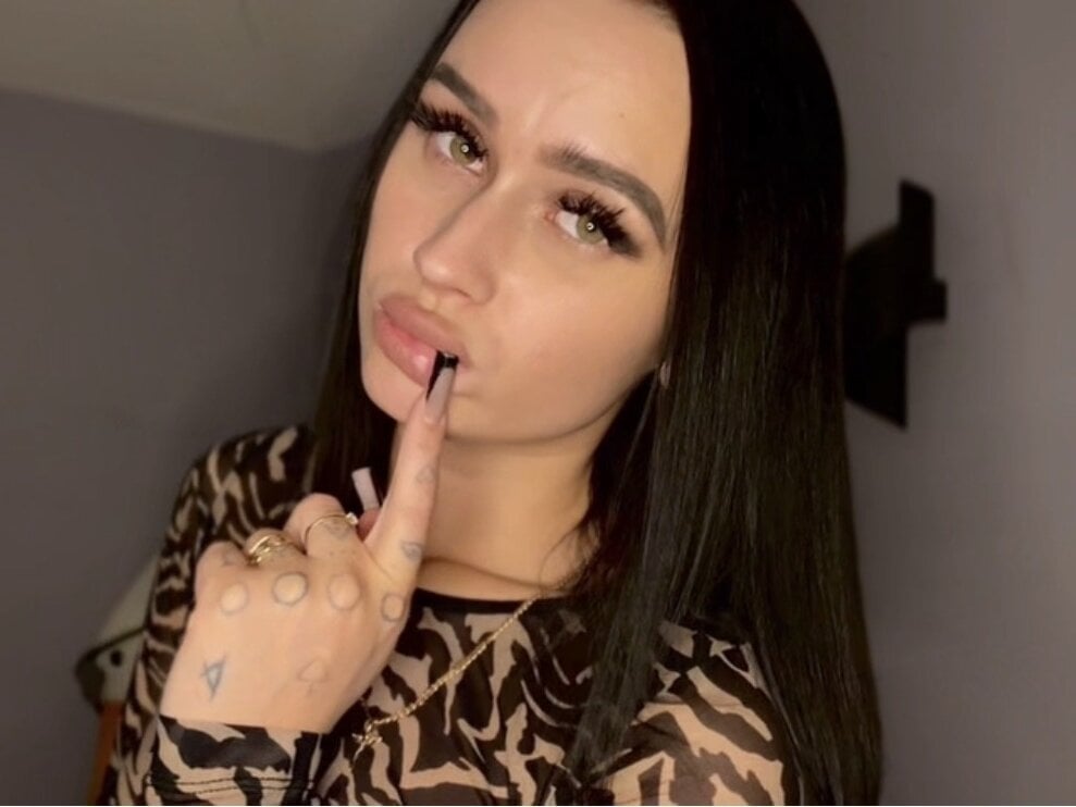 lisa__johnson from stripchat