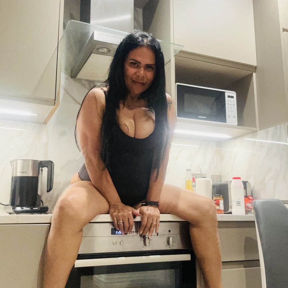 milfmel2025 from stripchat