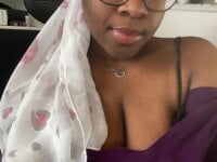 AngelicaChubs' Offline Chat Room