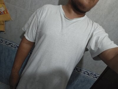 toninj from stripchat
