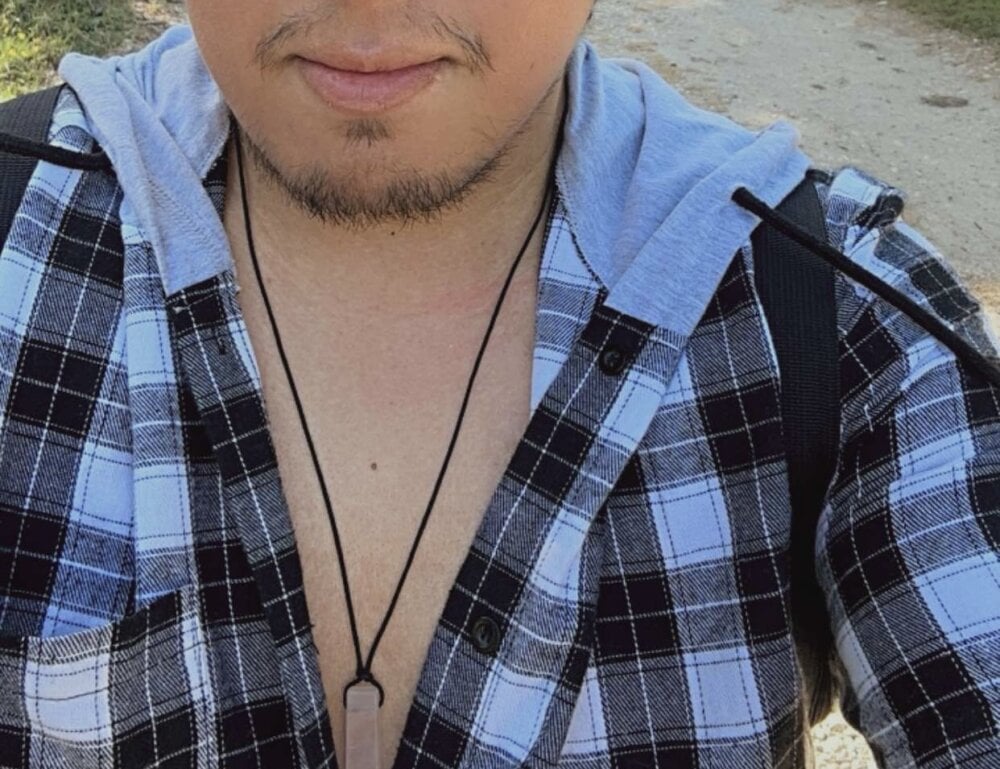 hunganduncuttexan from stripchat