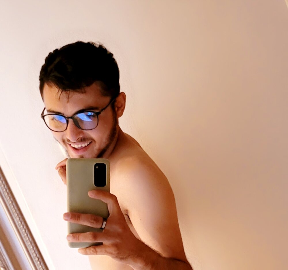 Ovidiu660's Offline XXX Chat