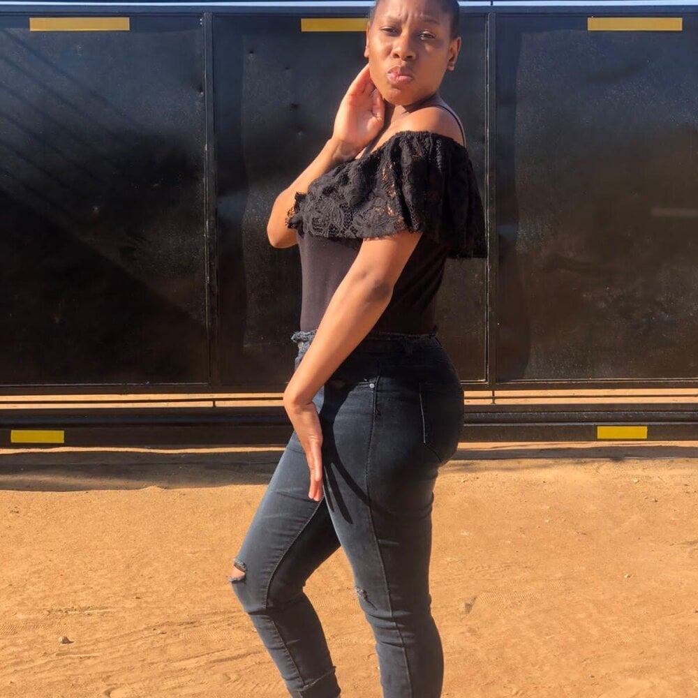 watchgirlcam.com sexboobs24xxx livesex profile in habibis-mansion cams