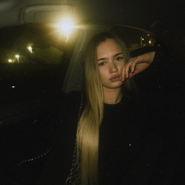 livestrip-joy.com smolcutie livesex profile in slim cams