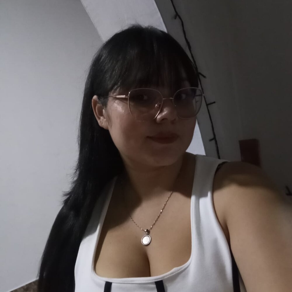 EmmaNaughty4u profile