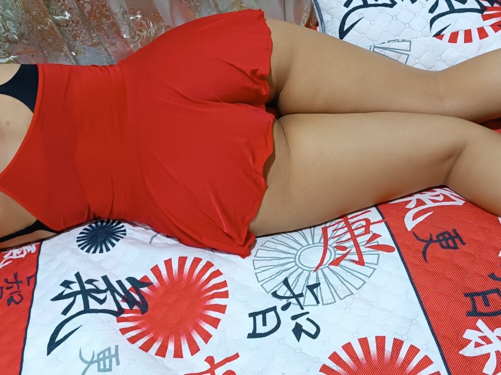 mia-lov3 profile