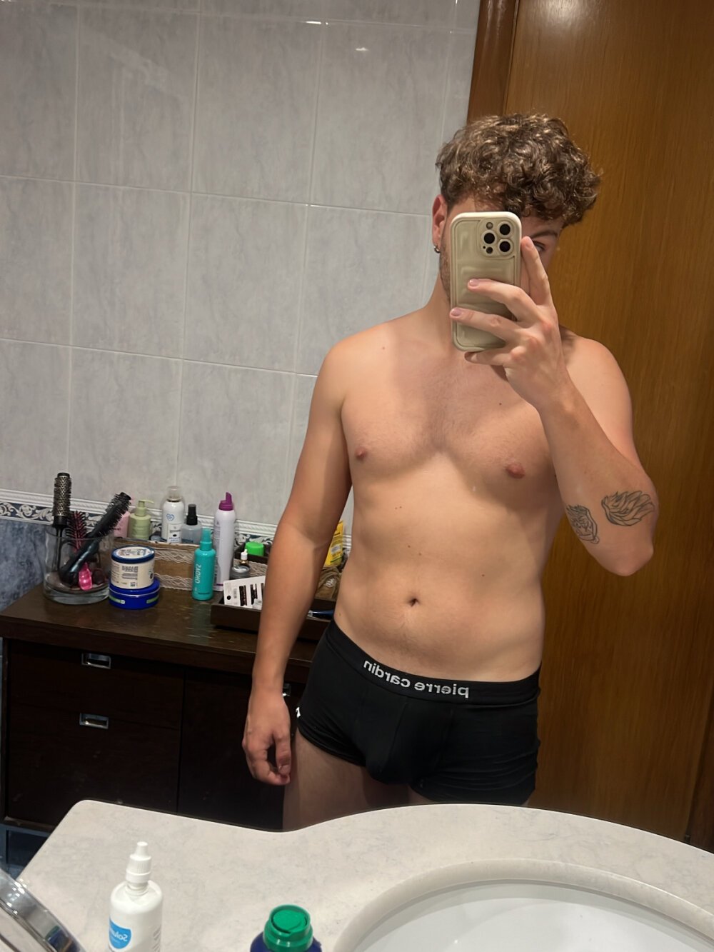 irazuuuxx's Offline XXX Chat