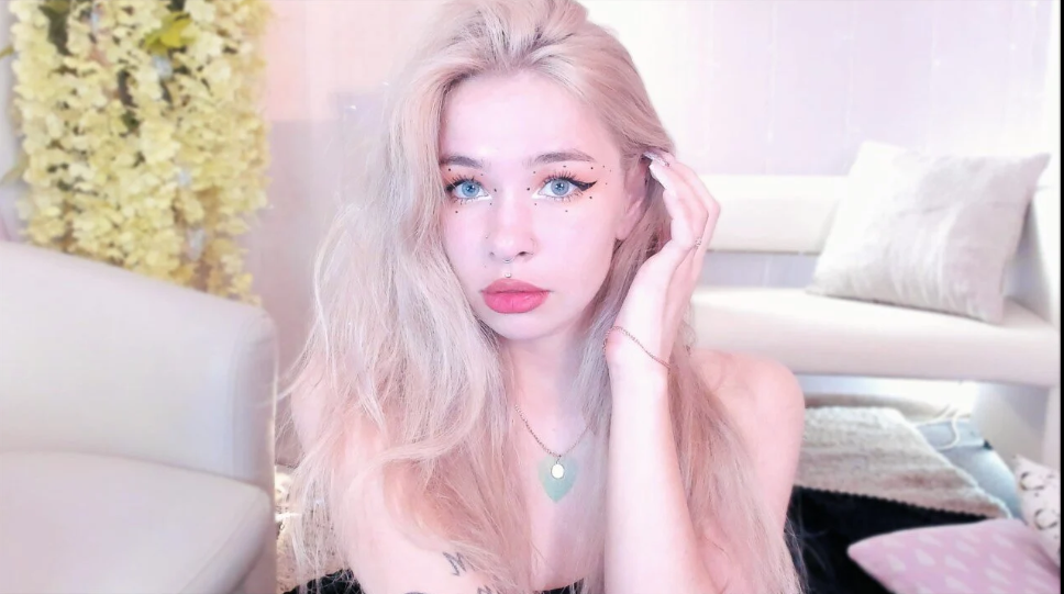 Emmy_Roses