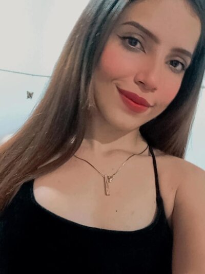 lia_smith23 🛷 sex chat