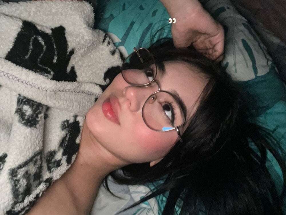 manuela_li from stripchat