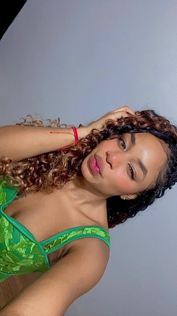ebony_joness