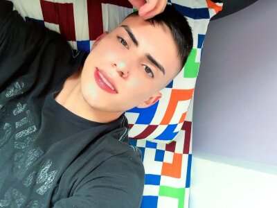 adam_west from stripchat