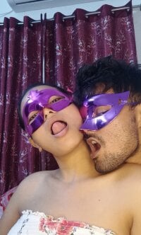 new_coupleee's webcam live show