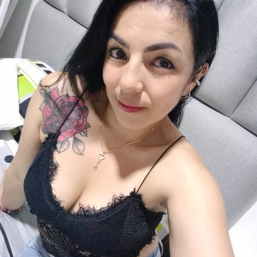 Live sex webcam photo for miia_teylorr #278475195