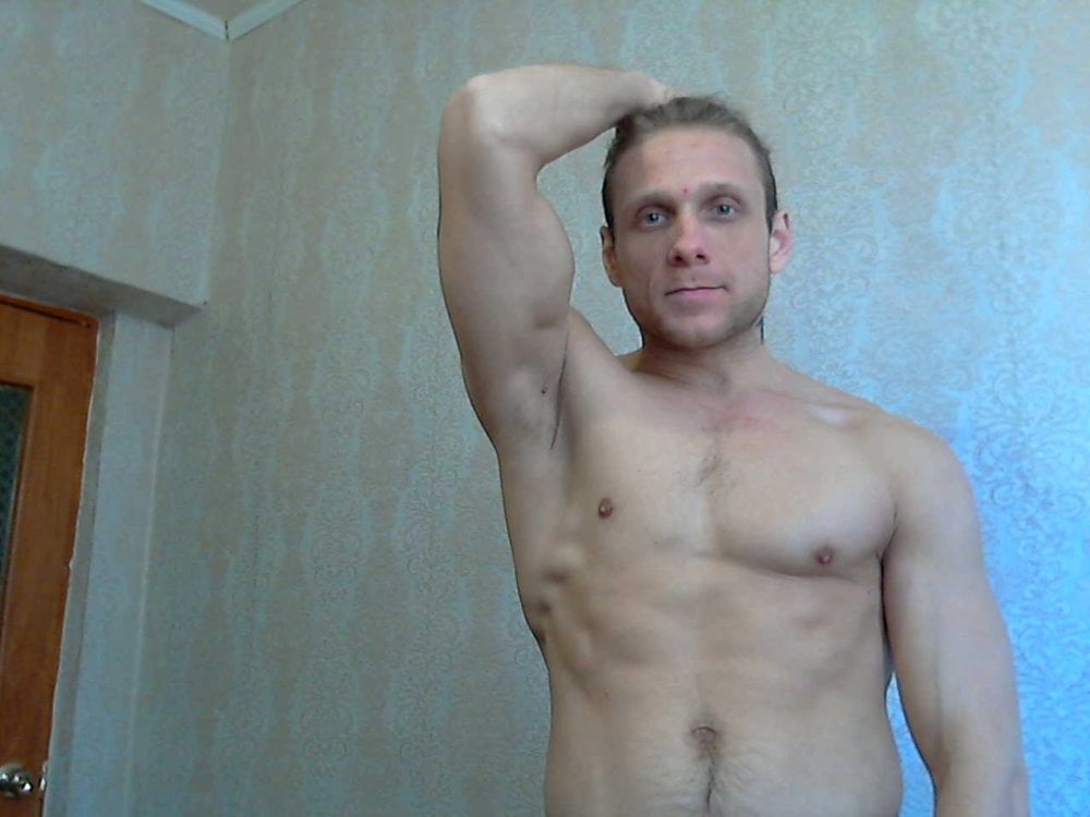 Offline XXX chat modela B-L-O-N-D