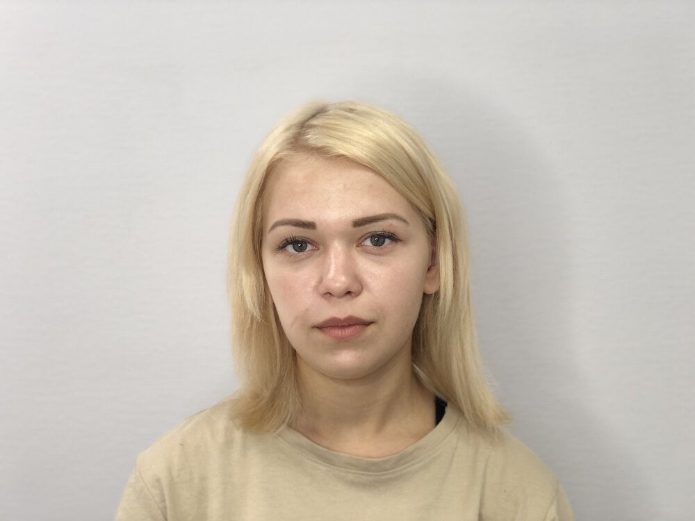 Klarasande cam model profile stripchat