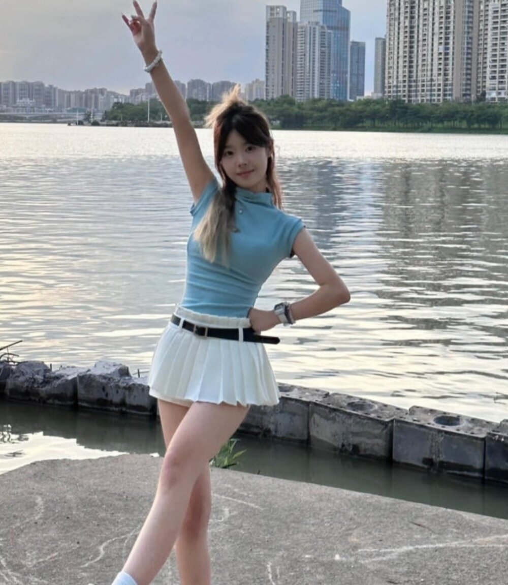 Andina_an's Offline XXX Chat