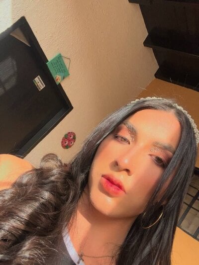 Charolbruce_1 Trans Spanking Free Cam Porn