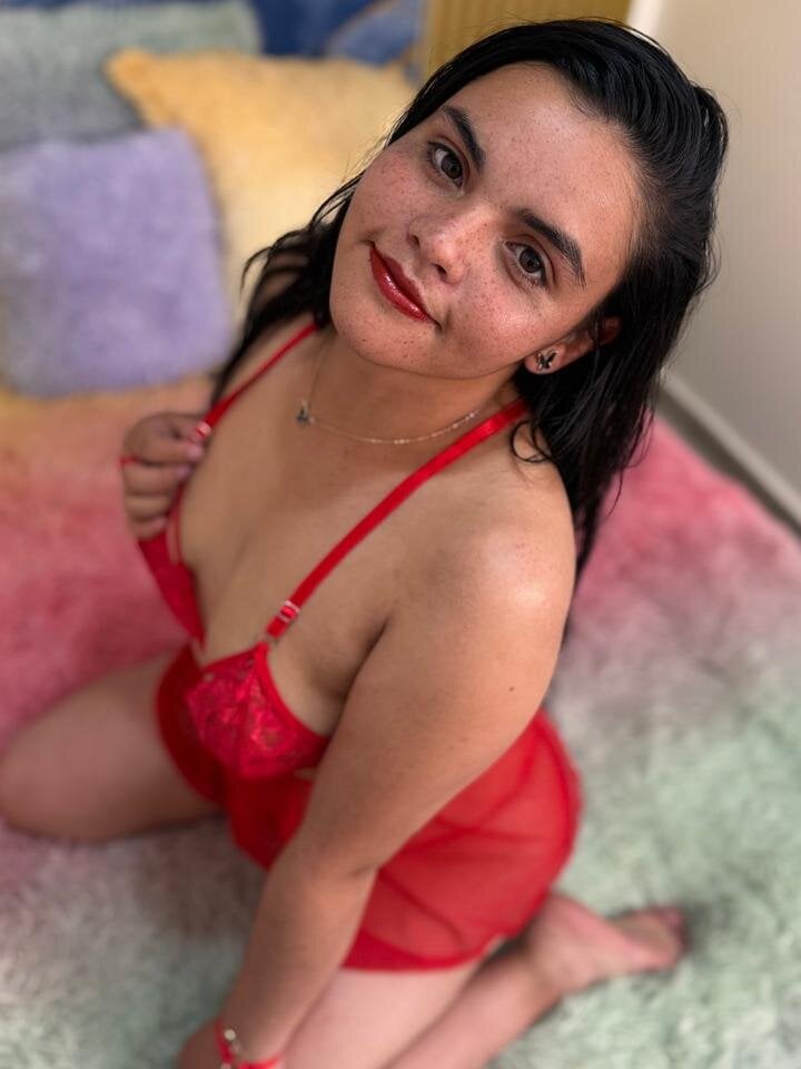 Naila-fuentes profile