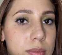 emma_gomezz's Offline Chat Room
