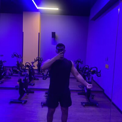noah_lahm01 from stripchat